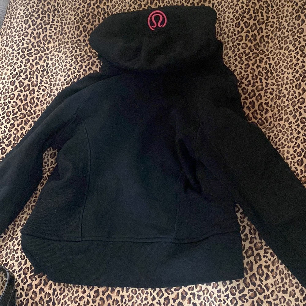 Lululemon full zip scuba